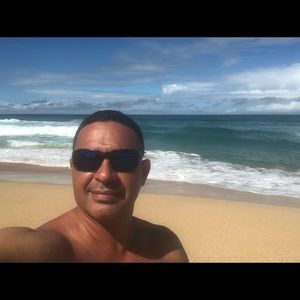 Meet your Posher, Ernesto